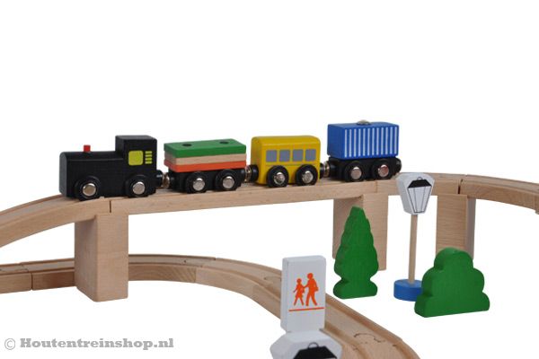 Goederentrein met 3 wagons.