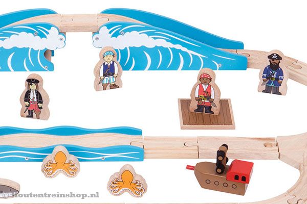 De 4 zeerovers en boot zorgen voor veel speelplezier.