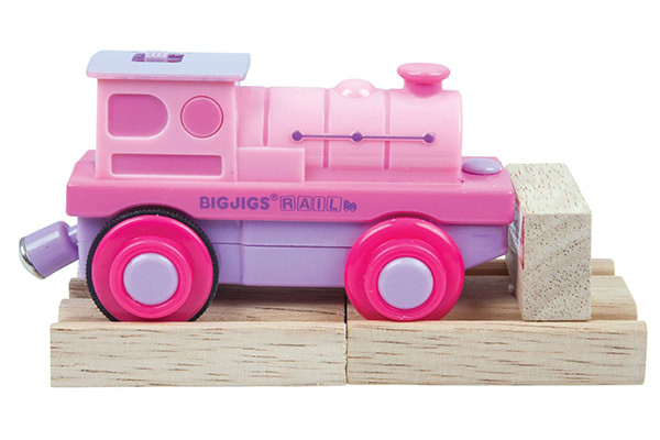 Aan de achterkant zit een magneet zodat je wagonnen kan meeslepen. 