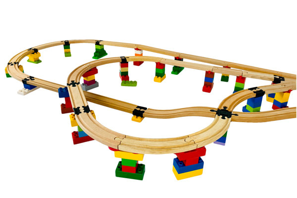 Combineer Duplo met houten treinrails