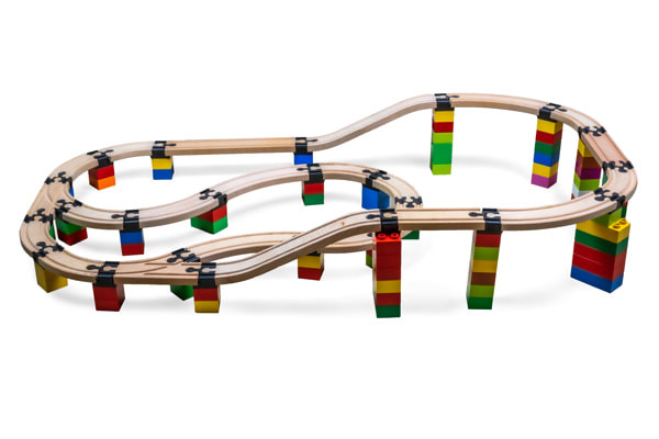 Combineer Duplo met houten treinrails