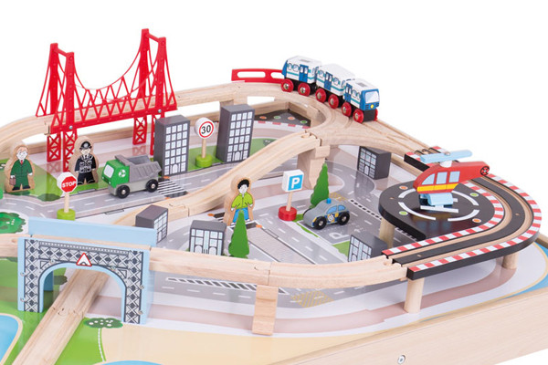 Complete 61 delige treinset.