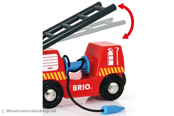 Schuif de ladder omhoog om iemand te bevrijden.